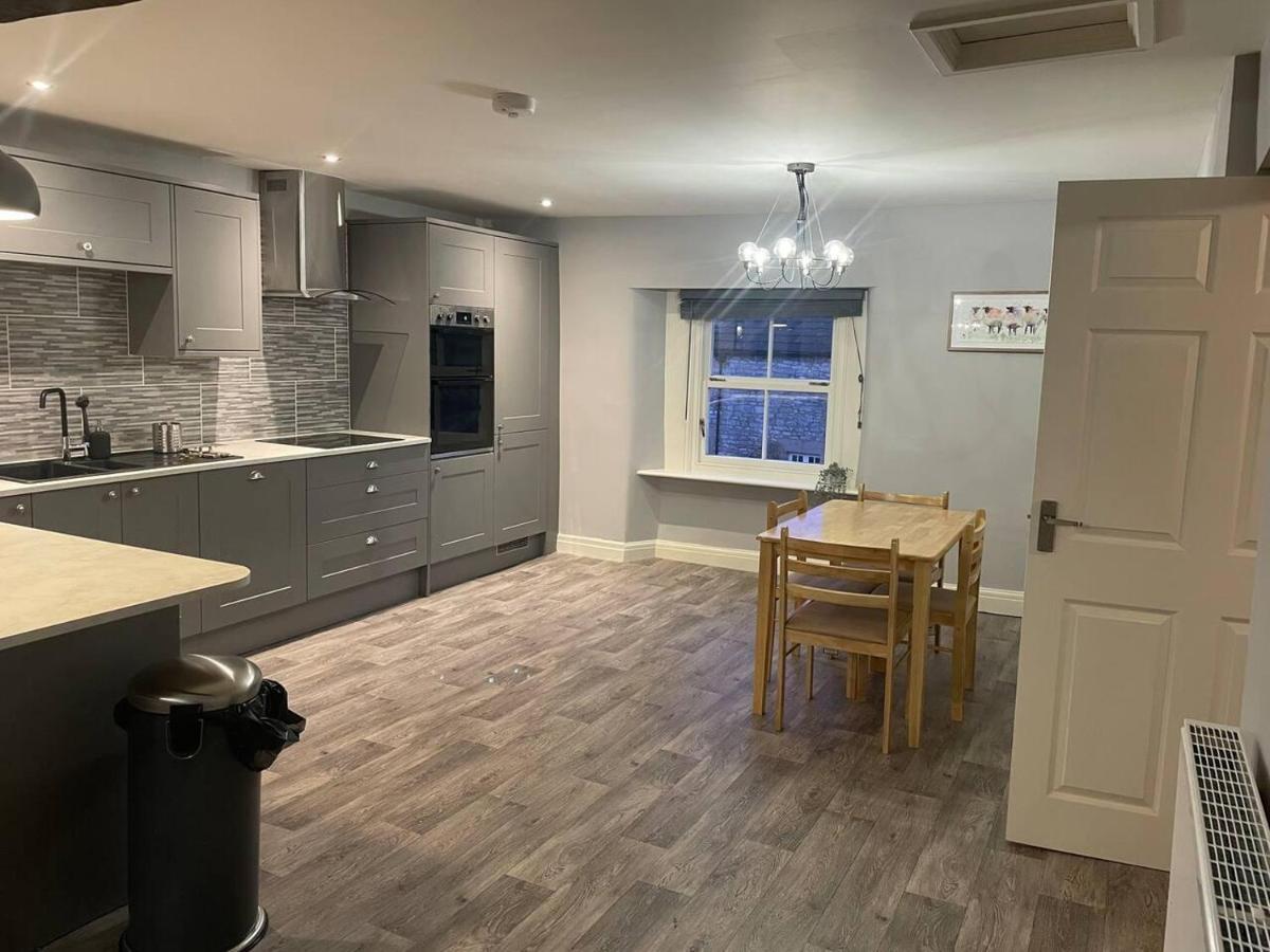 Cosy Apartment Above Village Pub Buxton  Luaran gambar